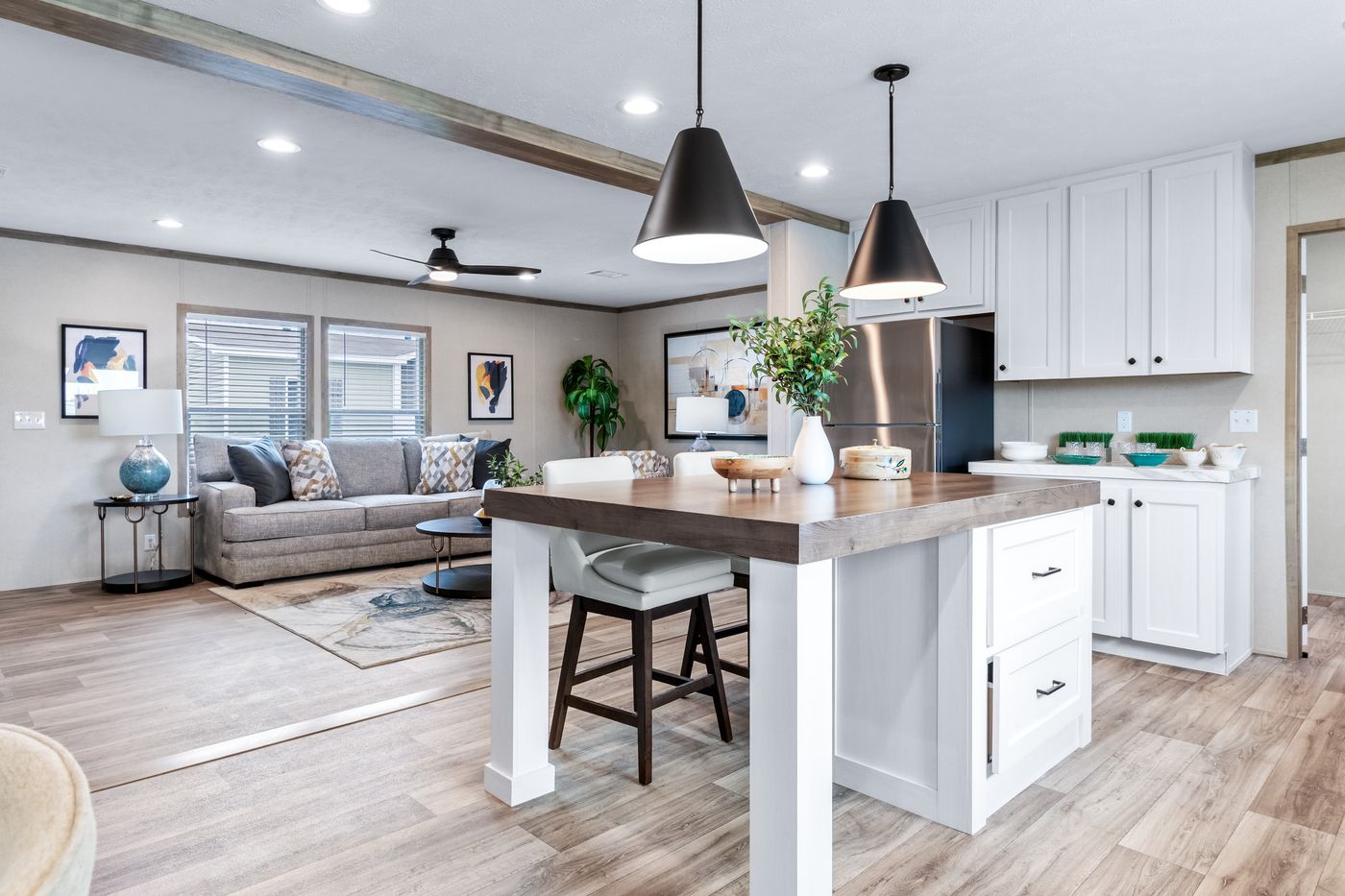 The THE CHOICE Kitchen. This Manufactured Mobile Home features 4 bedrooms and 2 baths.