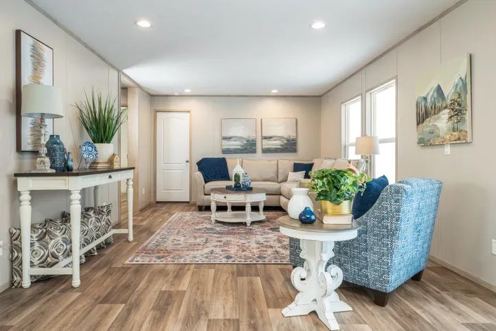 The MOROCCO Exterior. This Manufactured Mobile Home features 4 bedrooms and 2 baths.