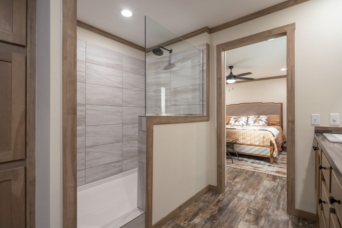 The BOUJEE PREMIER Primary Bathroom. This Manufactured Mobile Home features 4 bedrooms and 2 baths.
