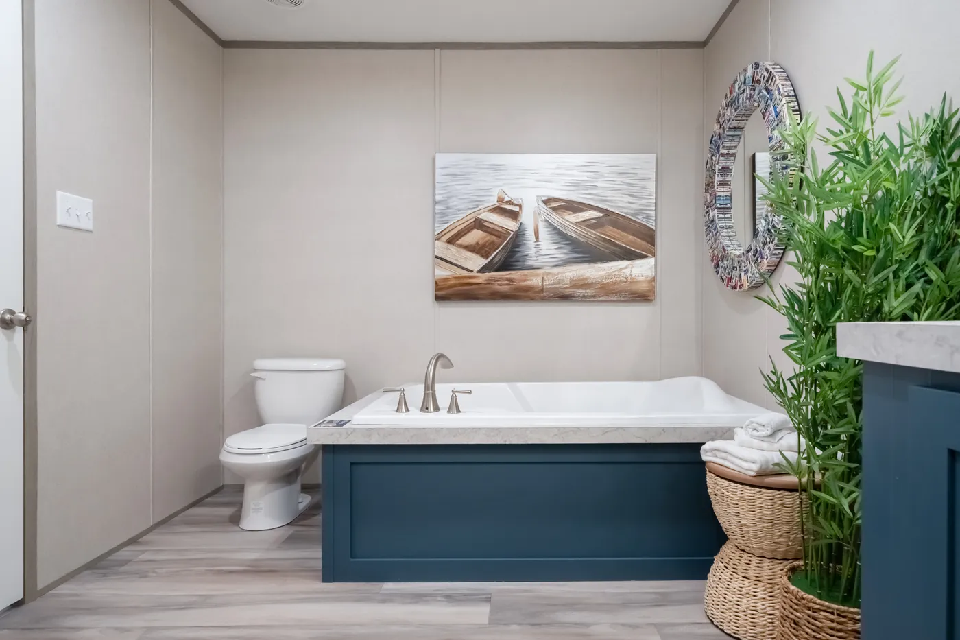 The TRADITION 48F Primary Bathroom. This Manufactured Mobile Home features 3 bedrooms and 2 baths.