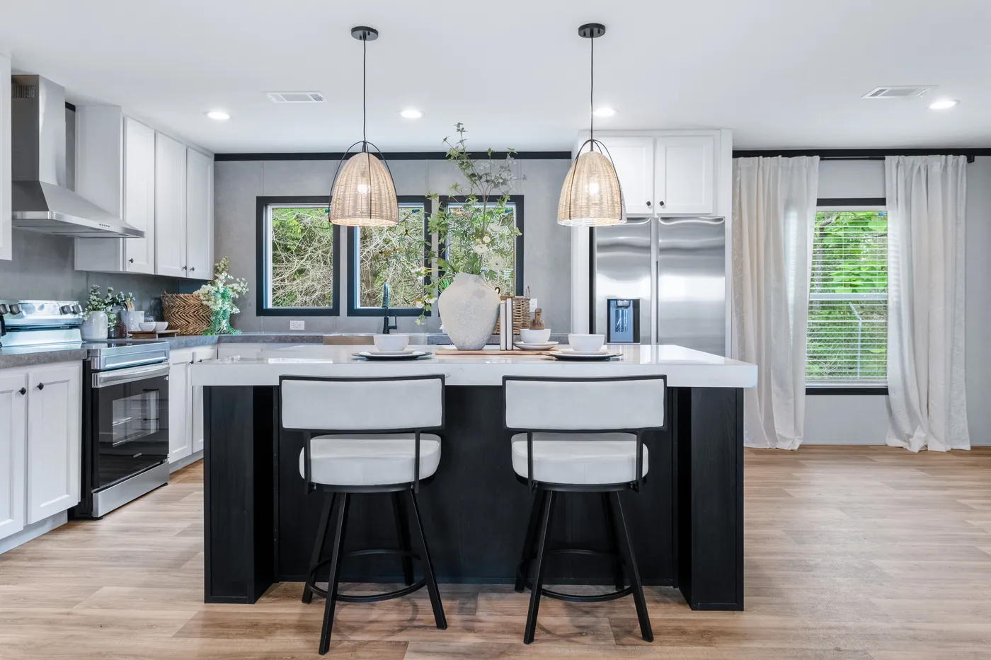 The ABSOLUTE VALUE Kitchen. This Manufactured Mobile Home features 4 bedrooms and 2 baths.