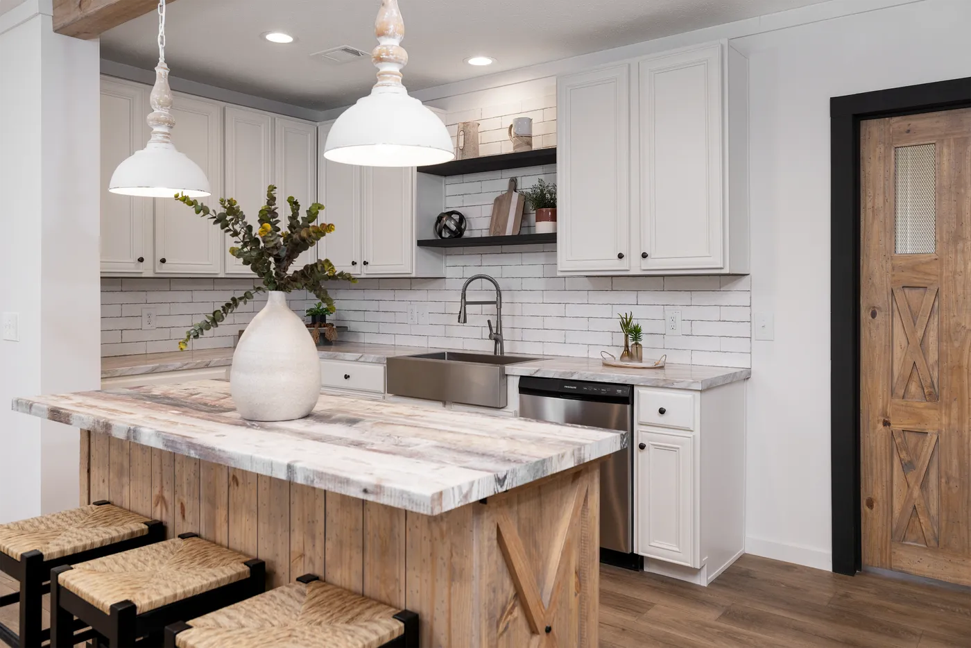 The THE ANNA FAE Kitchen. This Manufactured Mobile Home features 3 bedrooms and 2 baths.