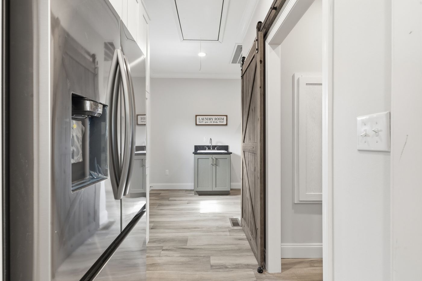 The THE SUMMIT Kitchen. This Manufactured Mobile Home features 3 bedrooms and 2 baths.