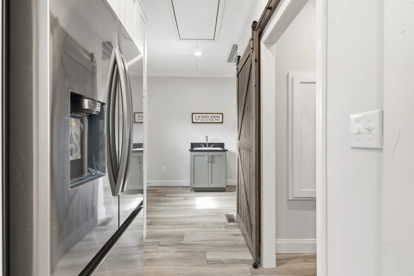 The THE SUMMIT Kitchen. This Manufactured Mobile Home features 3 bedrooms and 2 baths.