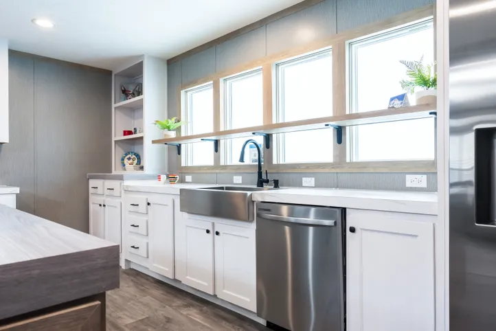 The BLUEBONNET BREEZE Kitchen. This Manufactured Mobile Home features 3 bedrooms and 2 baths.