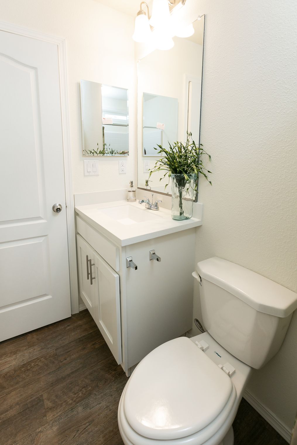 The FAIRPOINT 24322B Primary Bathroom. This Manufactured Mobile Home features 2 bedrooms and 1 bath.