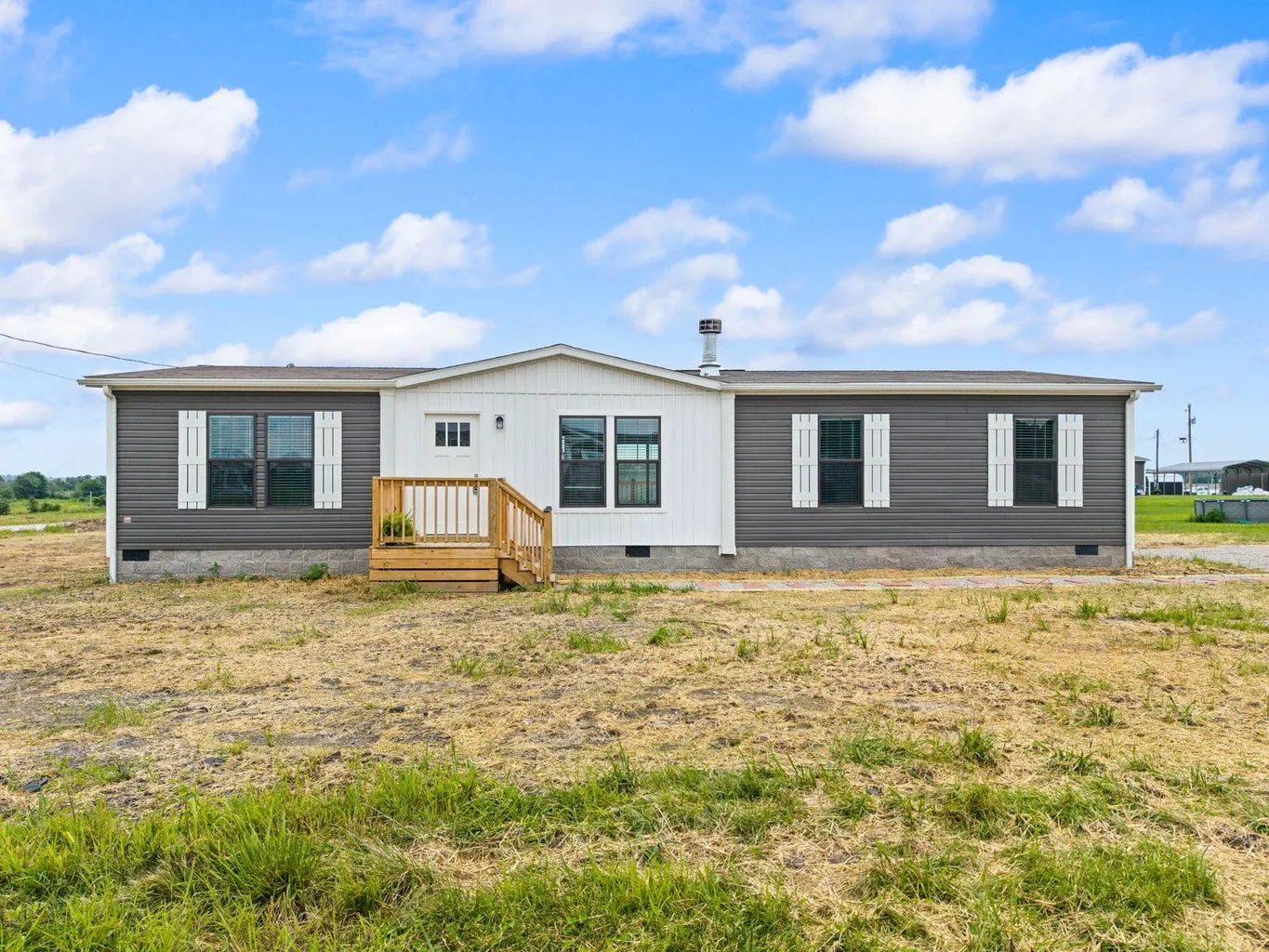 Move In Ready - Leo by Giles on 0.51 Acres image