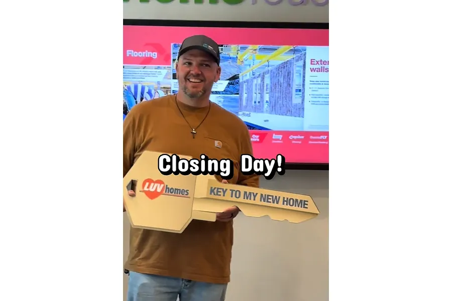 Happy Closing Day!!