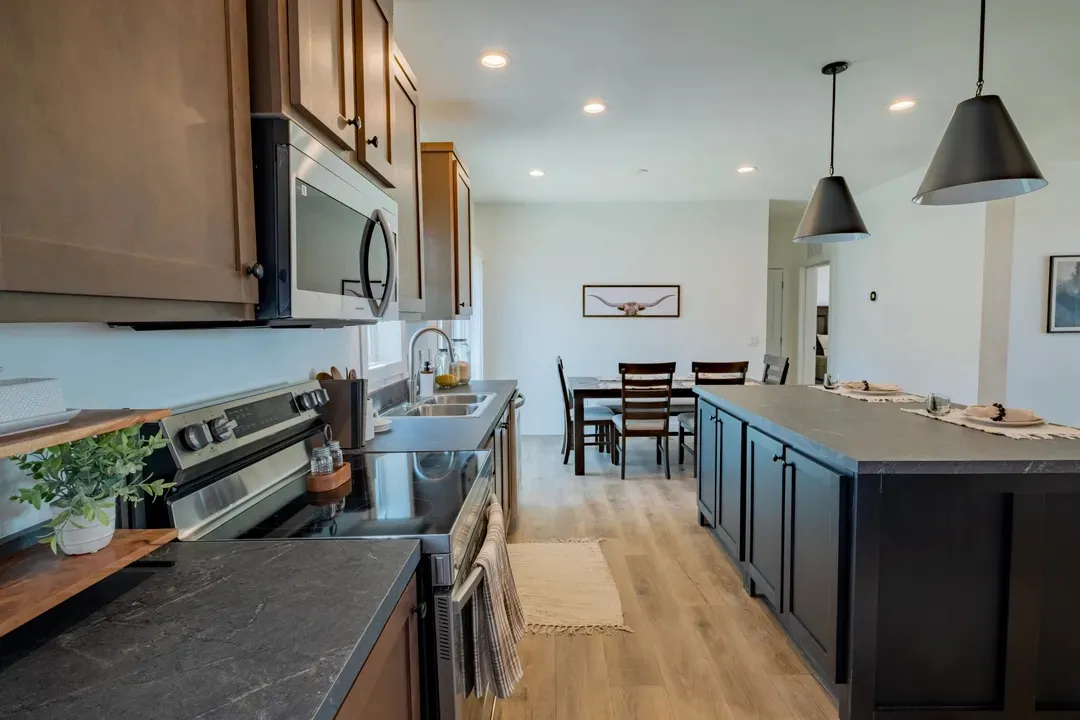 Manufactured Homes vs. Traditional Homes image