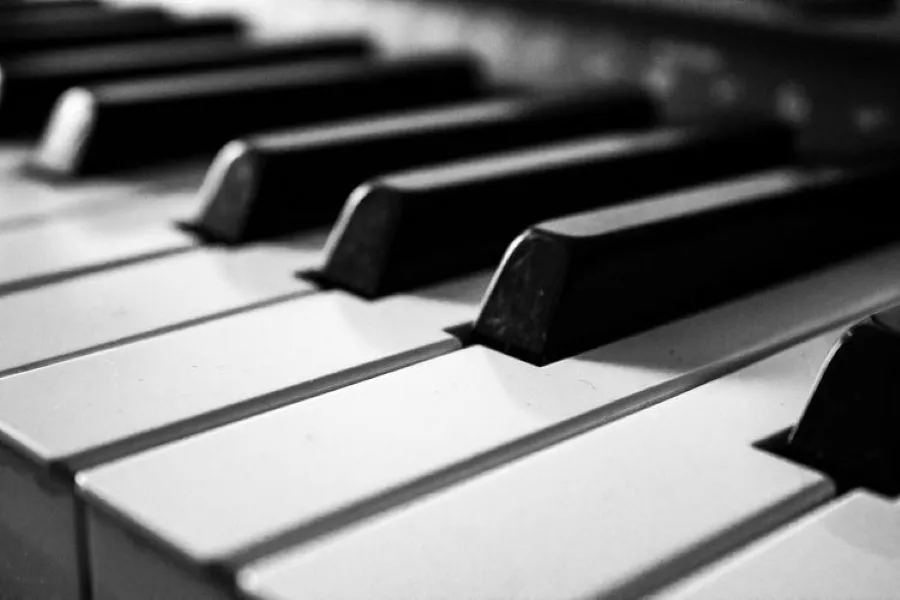 Free Concerts by the River to Dueling Piano image