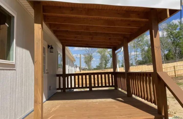 Beautiful Open Floor Plan ON 2 Acres!
