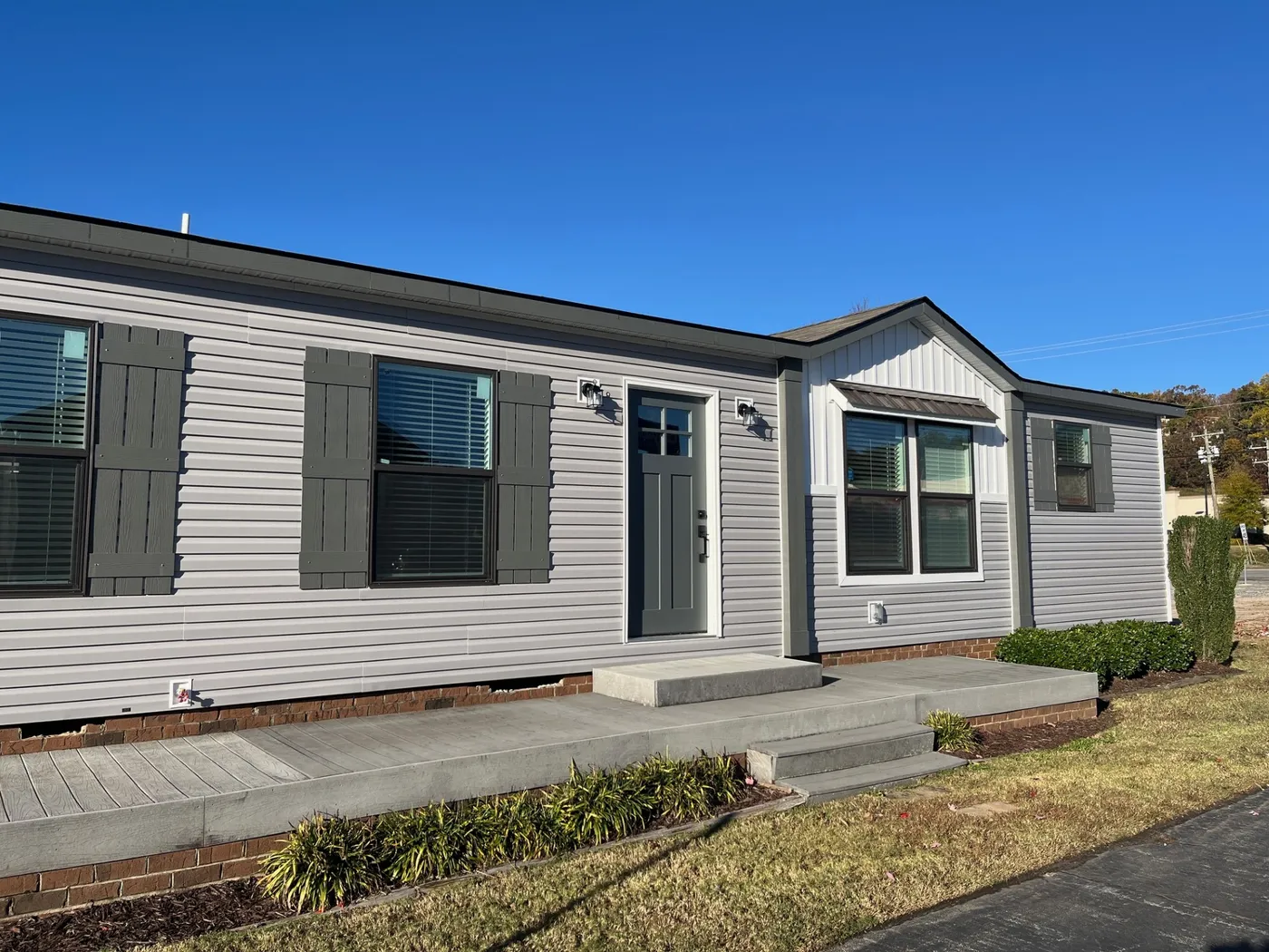 FARMHOUSE BREEZE 72 home image