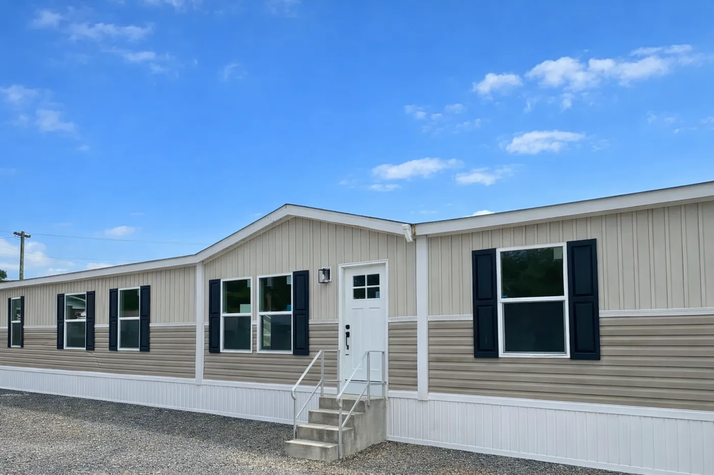 Beautiful craftsman style exterior!