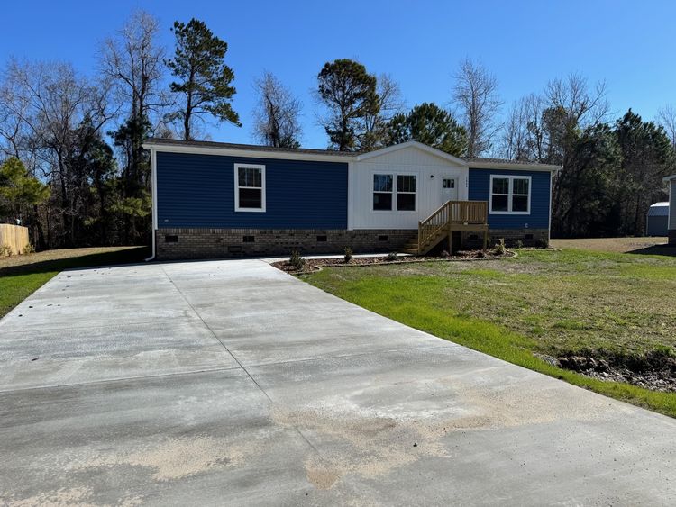 1868 Rolling Green DR Supply, NC 28462