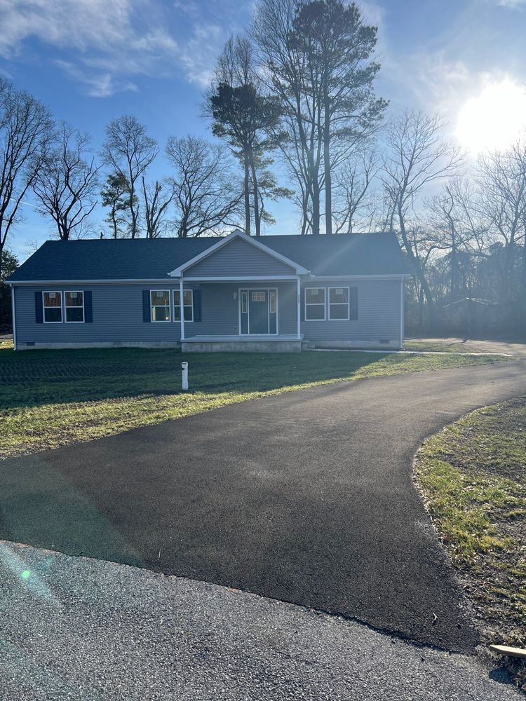 Move IN Ready IN Laurel De

this Beautiful 1,584 SP. FT. Modular
home FEATURES:
3 Bedrooms, 2 Bathrooms
attached 2-CAR Garage, Stunning Kitchen,
walk-IN Closet, One-Floor Open Floor Plan
covered Front Porch
call 302-846-9100 Today FOR More Details 