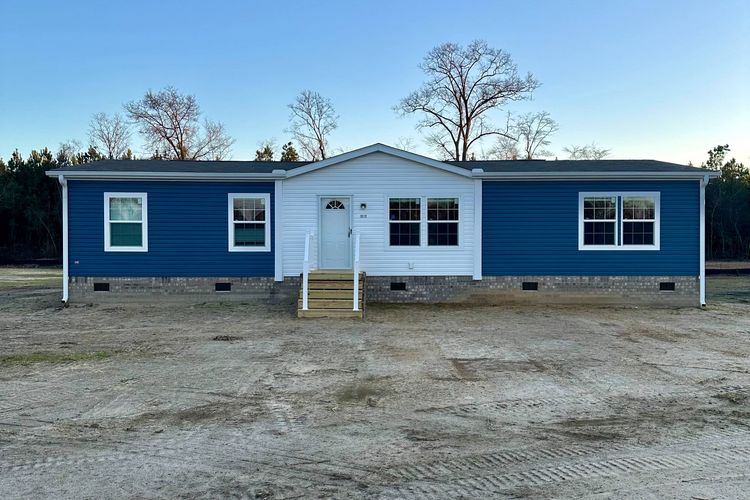 Legend 28X56 4 BR- Move IN Ready 