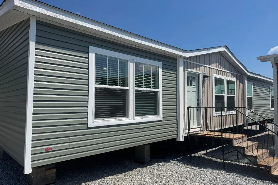 Exterior - colors can be changed