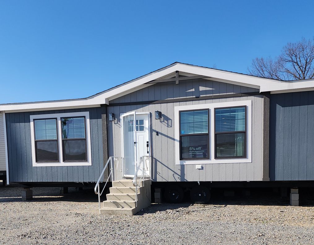 Home Details Luv Homes of Bryant