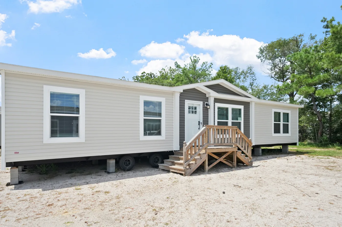 CRAZY EIGHTS home image