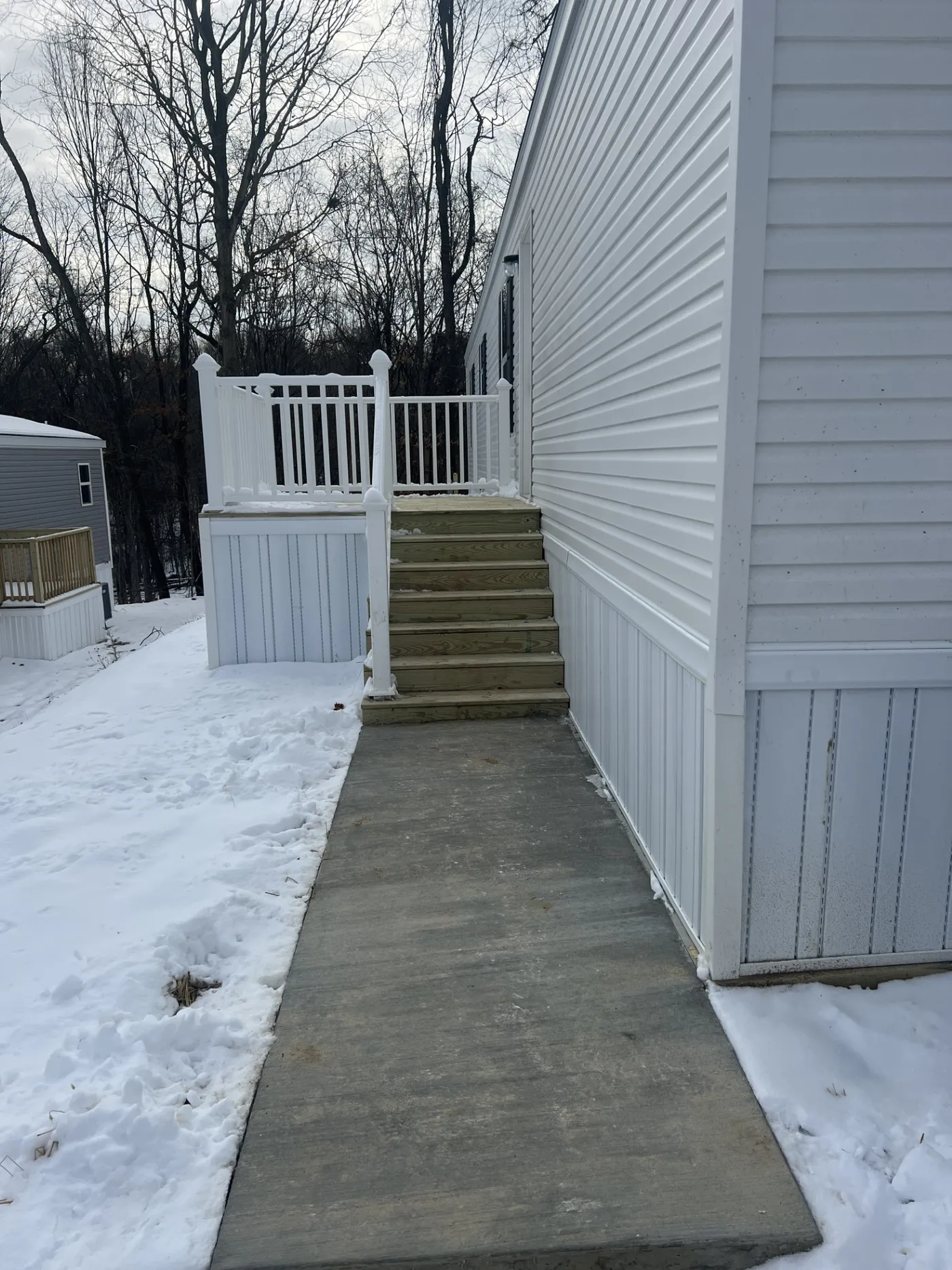 Sapphire Front Deck
