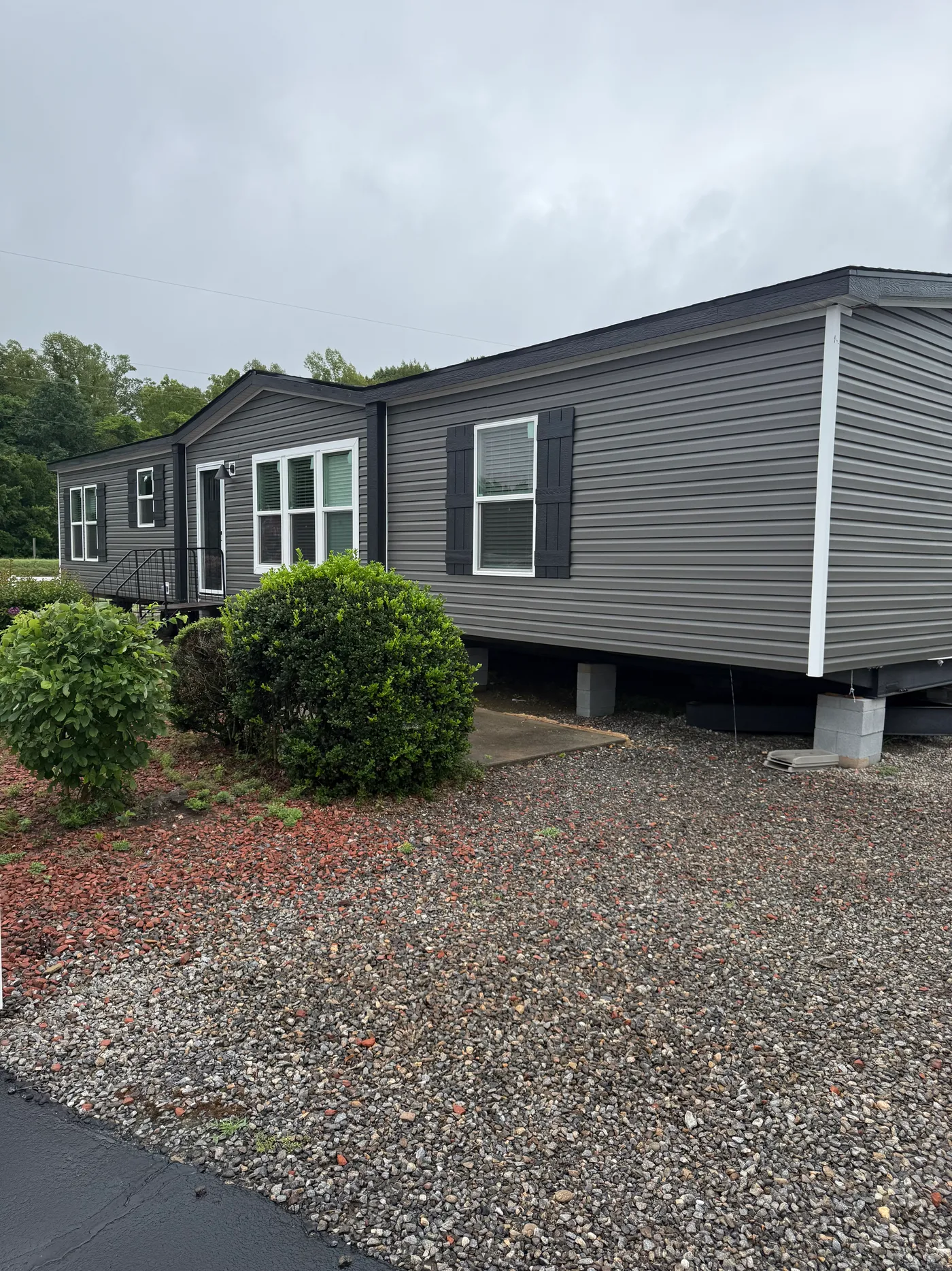 LOOK AT THIS GEM! THE DIAMOND FLOORPLAN IS SUPERB. TAKE ADVANTAGE OF SUMMER SAVINGS NOW!