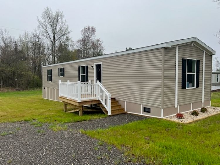 Quinton VA. 3 BED 2 Bath Ready To Move IN