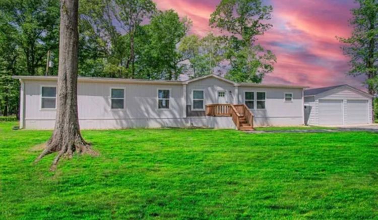  Beautiful Move IN Ready Home!
