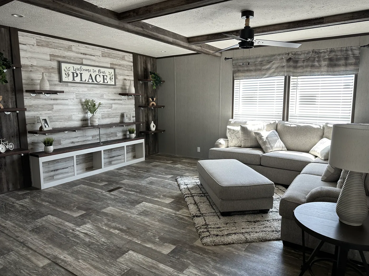 Waves of comfort and class are in the "SHORELINE" home image