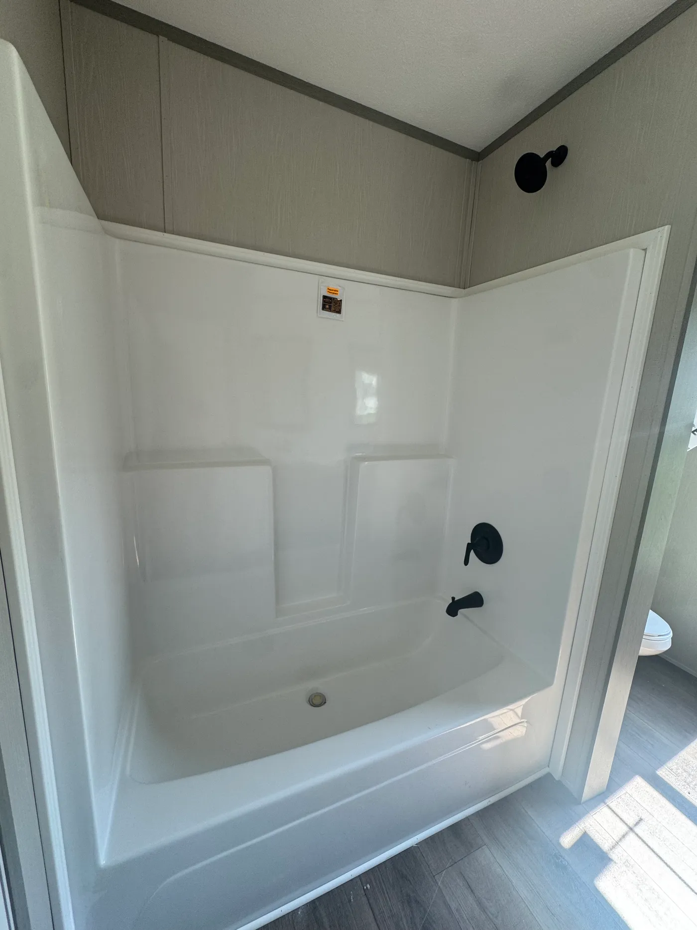Tub/Shower Combo