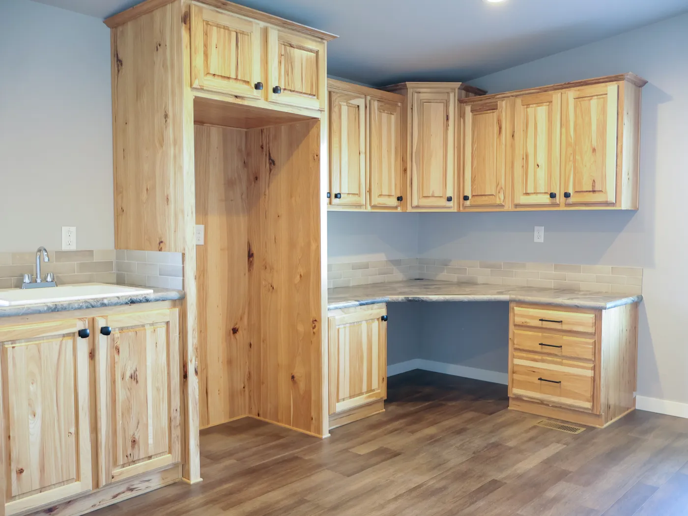 Office/ Hobby space in the utility room 
