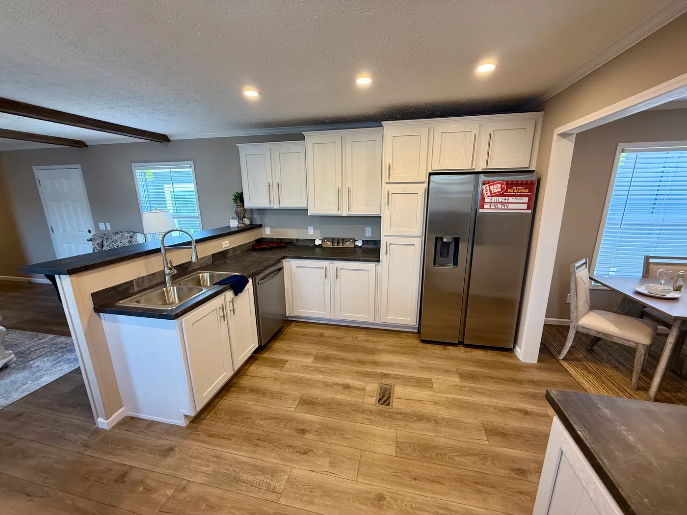 THE HOLLYWOOD - This one is FAMOUS! home image