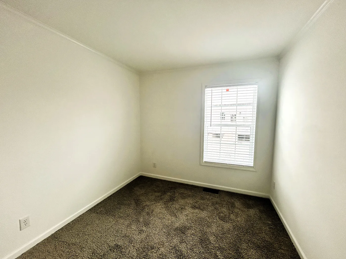 The first guest bedroom (Closet not shown) 