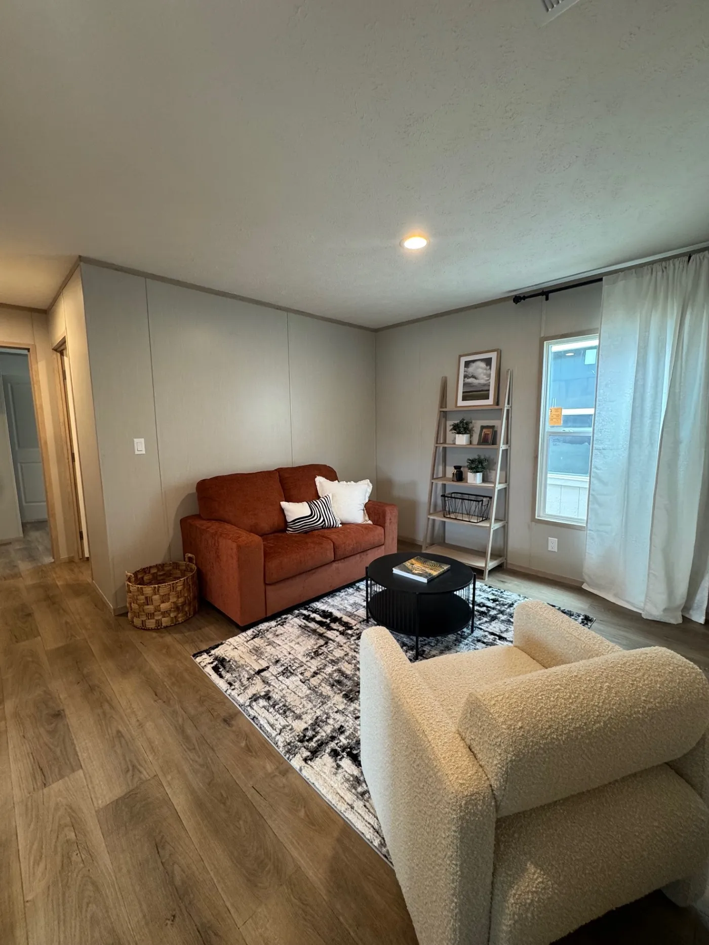 Can be used as a 3rd living area or whatever your heart desires!