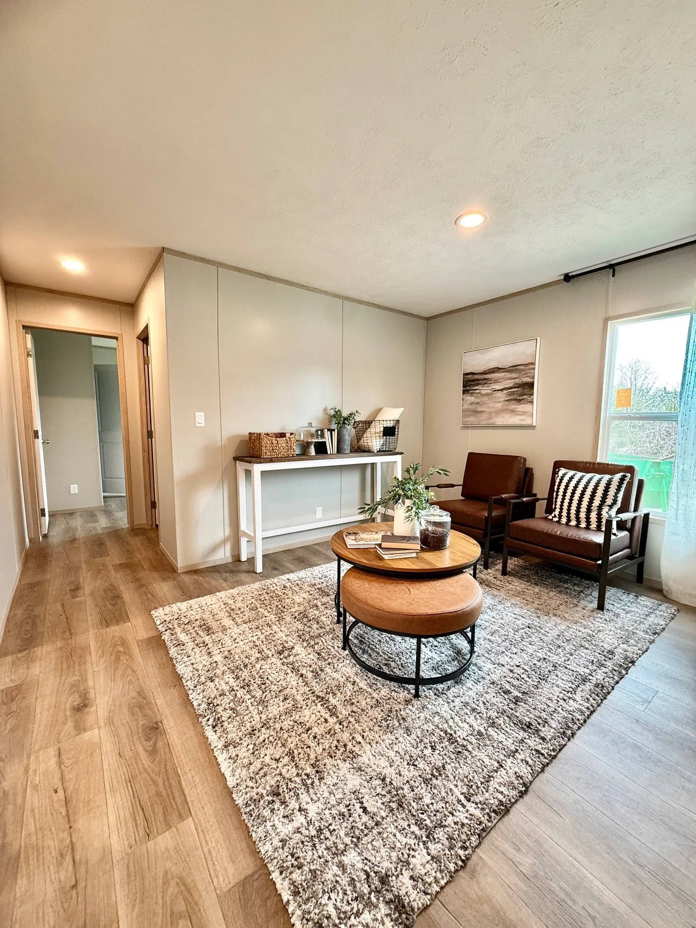 Bonus space with endless possibilities.
This extra room can be used however you need it — a home office, reading room, playroom, hobby space, or even a guest room.
The large window lets in great natural light, making it a bright and peaceful space perfect for working from home or relaxing with a good book.
Homes with flex spaces like this are highly desirable because they give you the freedom to make the home work for your lifestyle.