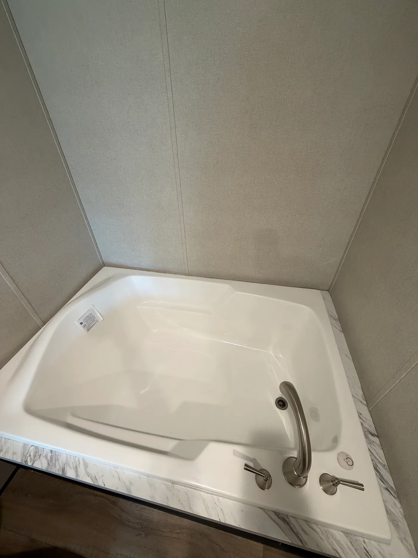 Huge Soaking Tub