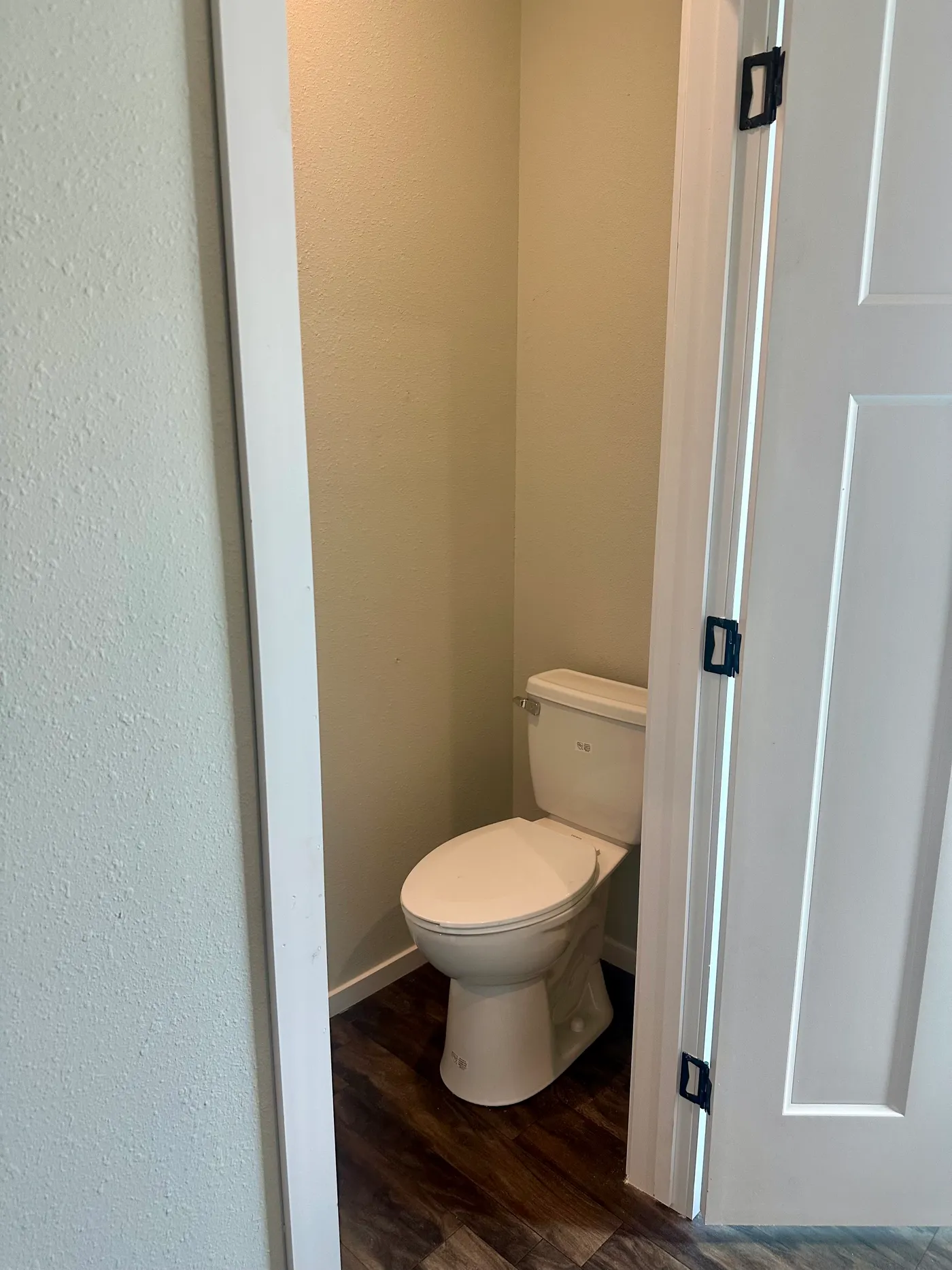1/2 bath in utility