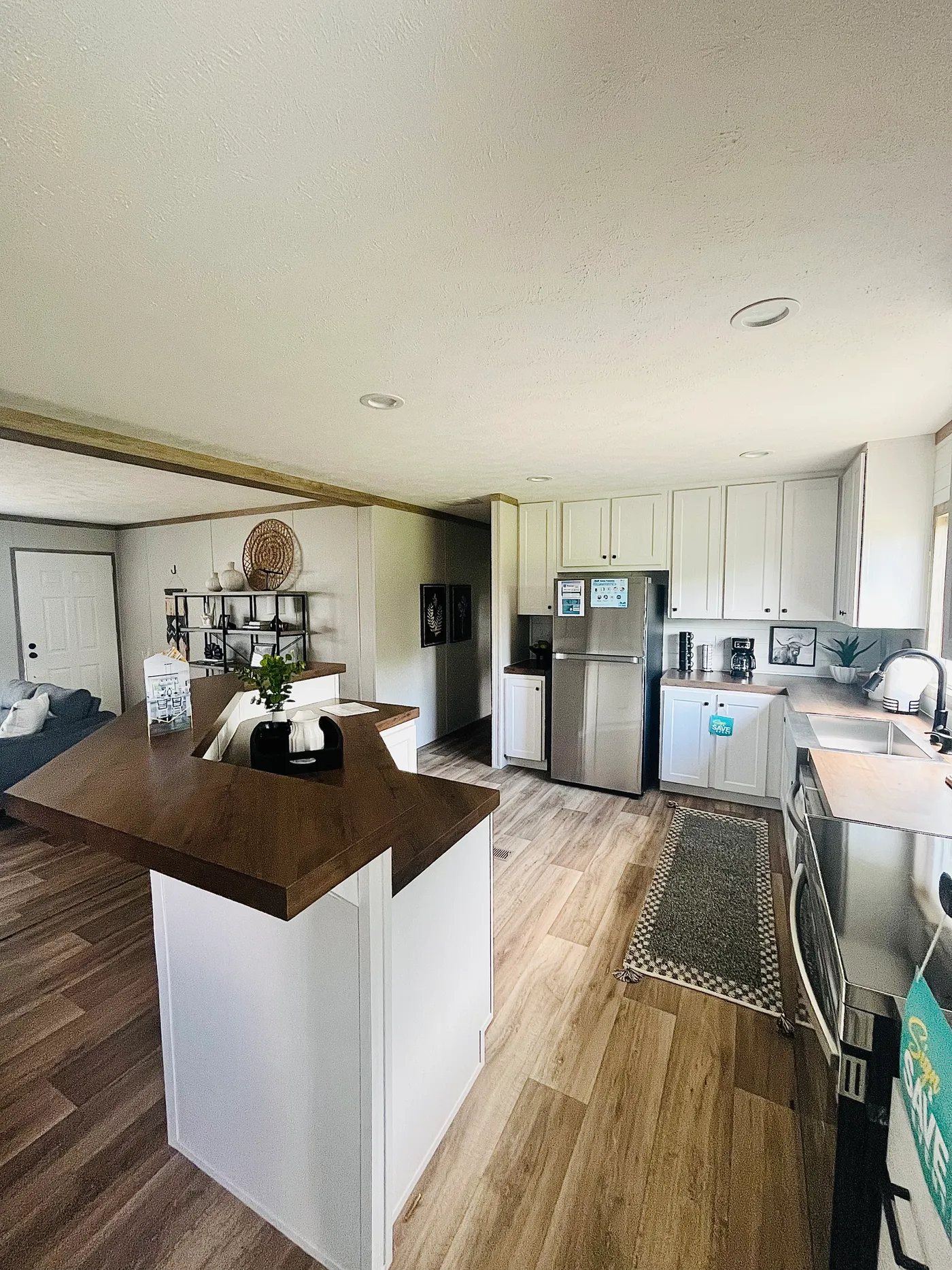 CRAZY EIGHTS home image
