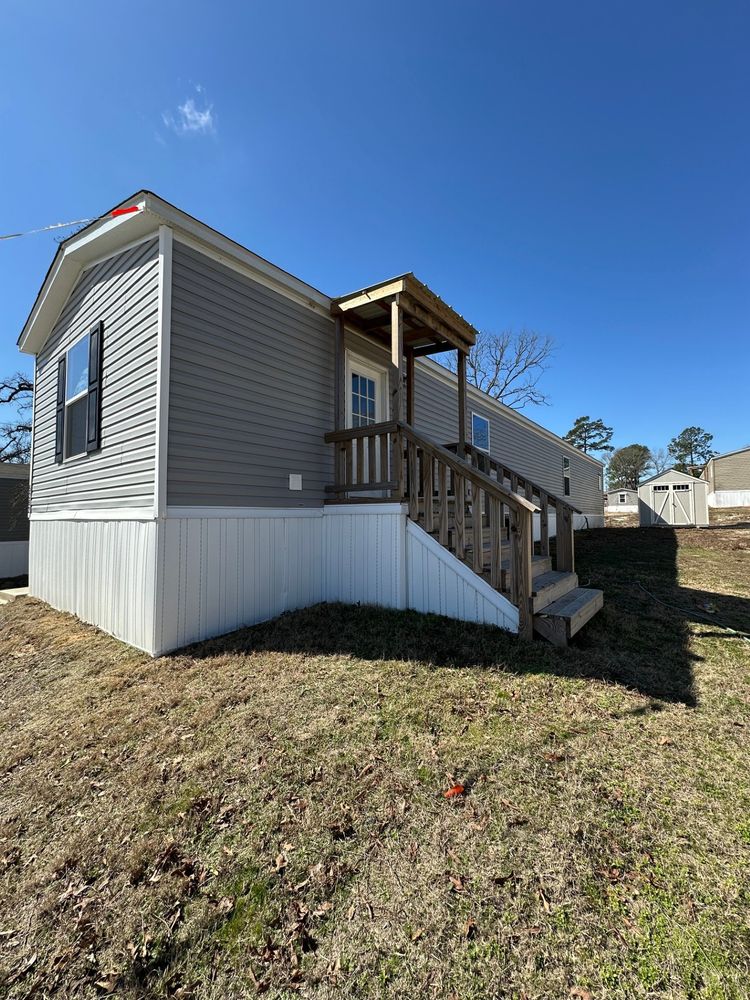 Move-IN Ready 3/2 W/ Furniture -IN Community