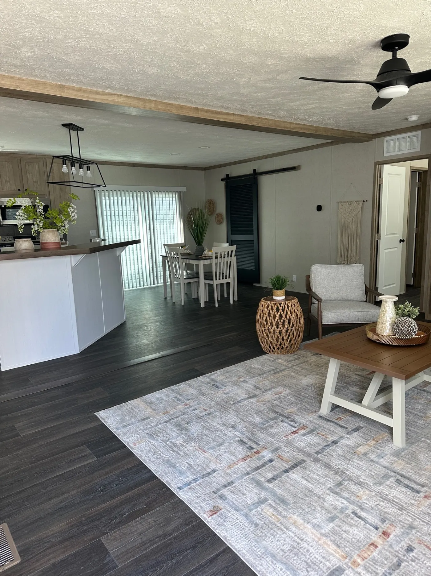 CRAZY EIGHTS home image