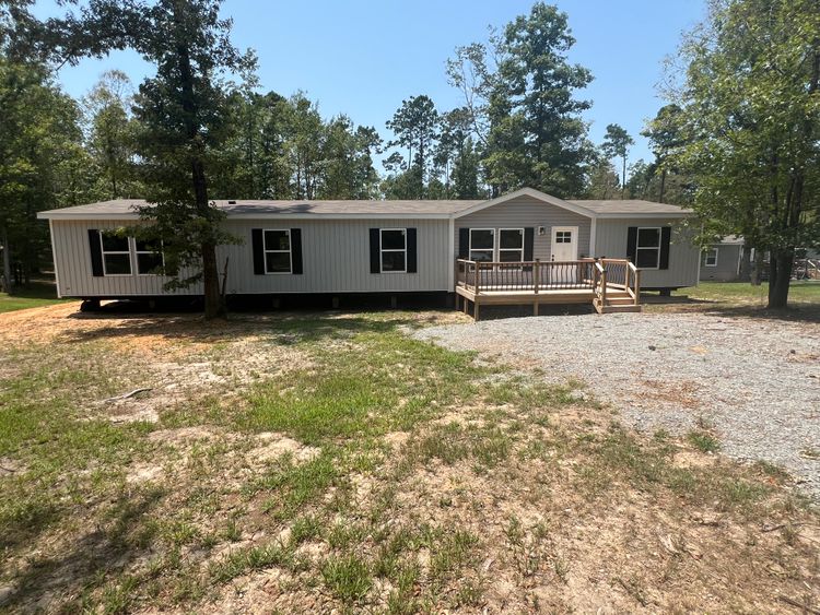 Move IN Ready Home ON 2 Acres!!!