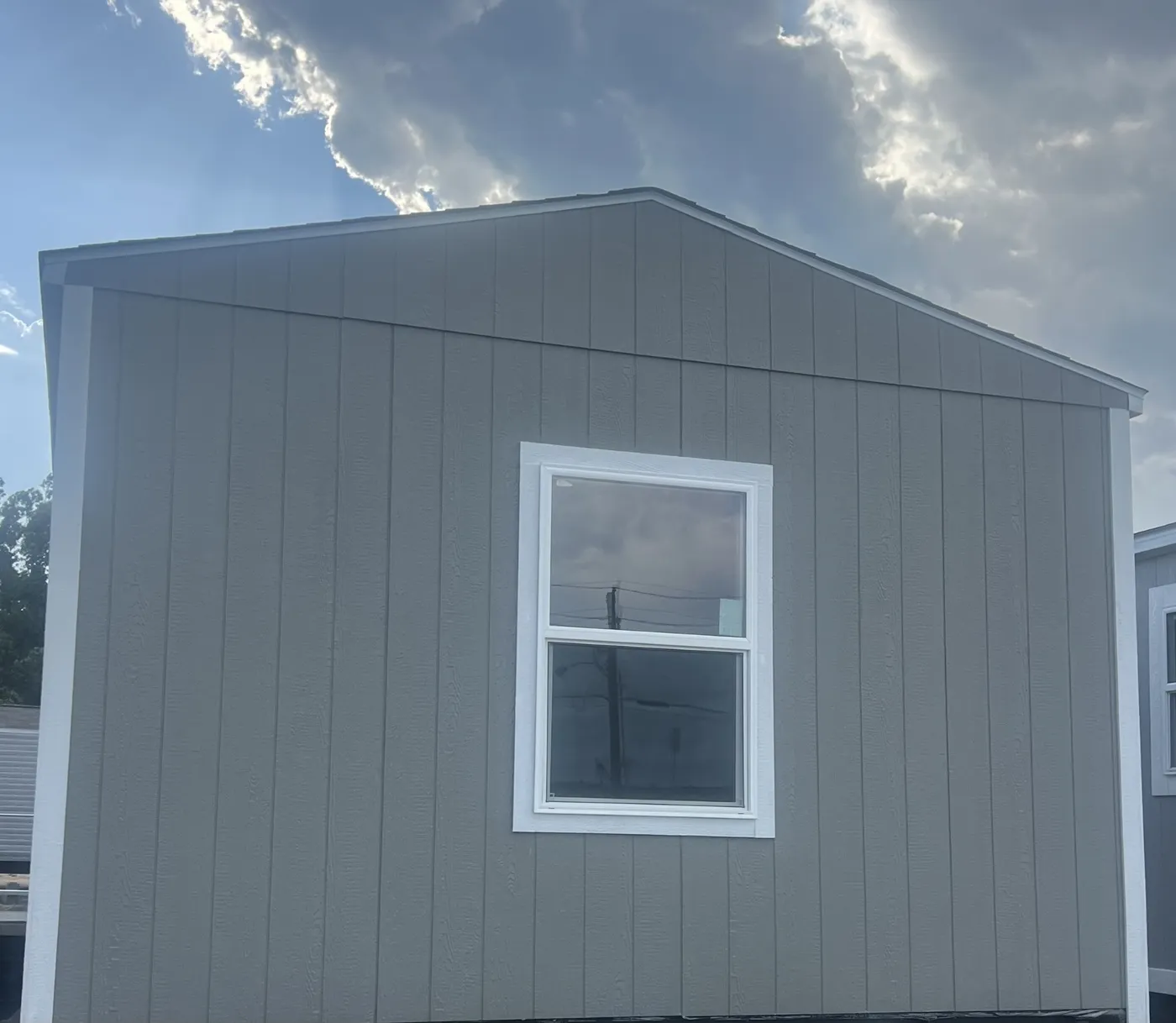 Shown with Smart panel Grey Exterior