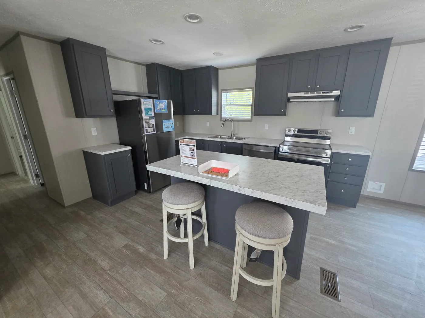 LEGEND 28X56 4 BR home image