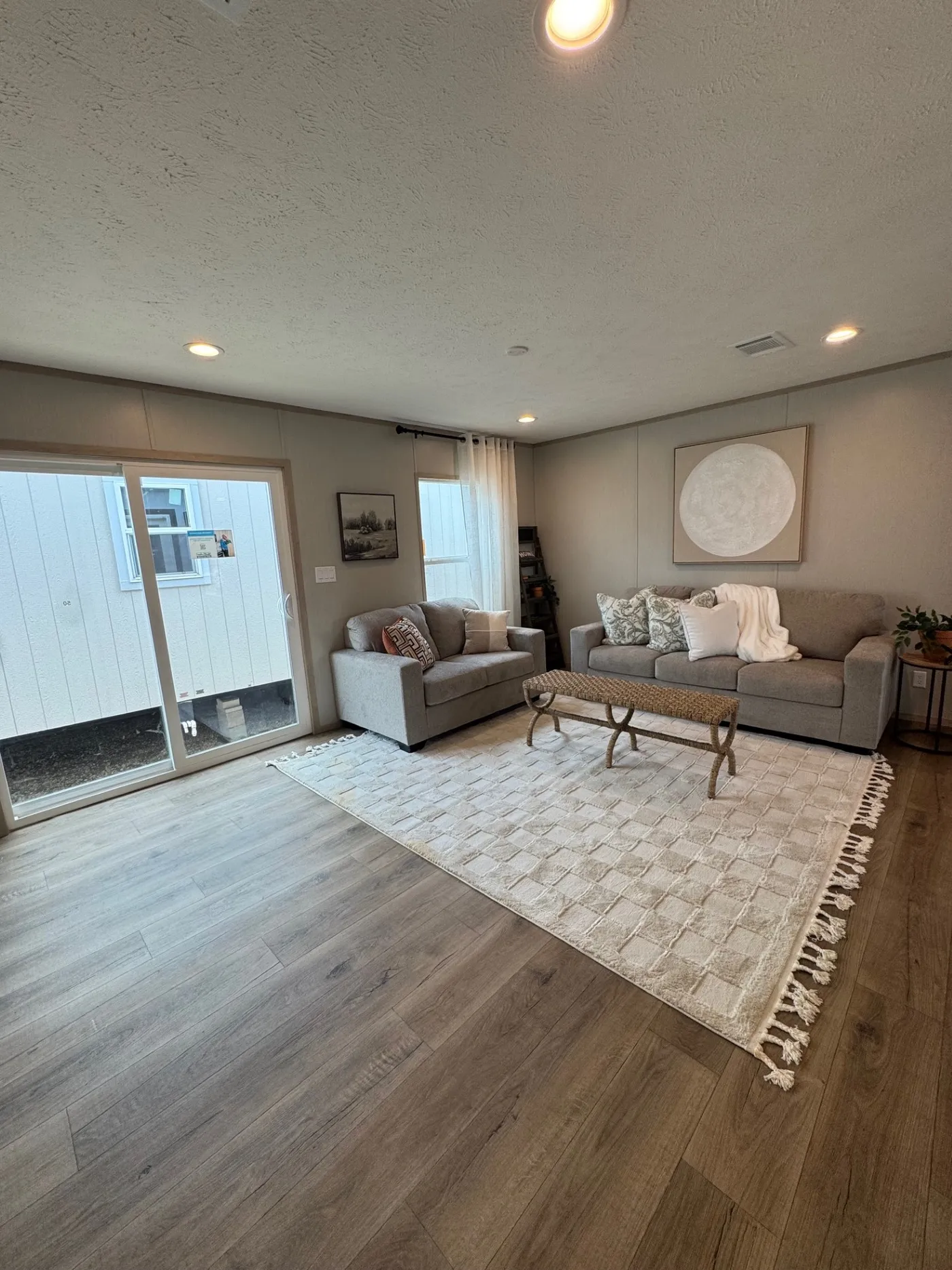 2nd living room