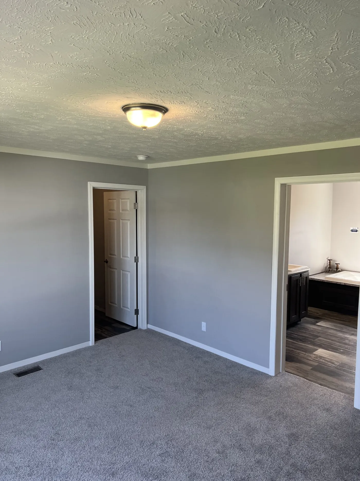 Primary Bedroom to Closet