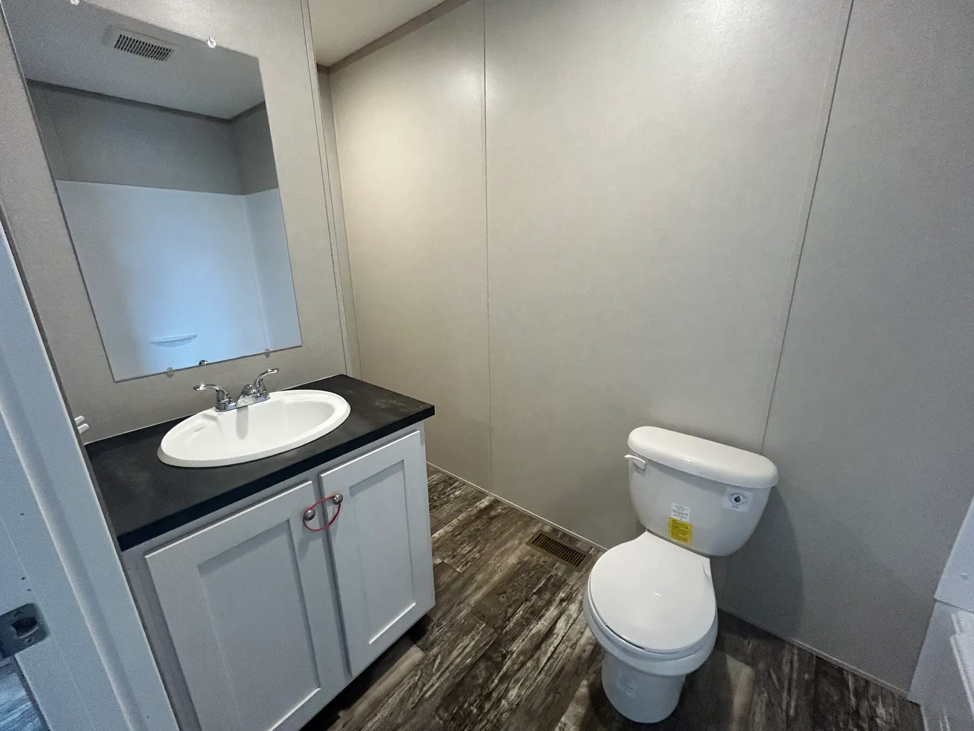 A view of the main bathroom. 