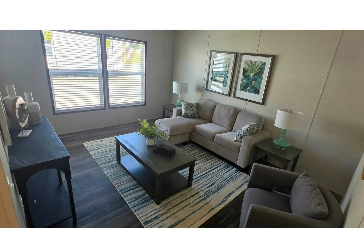 den w/ option to be a 5th bedroom