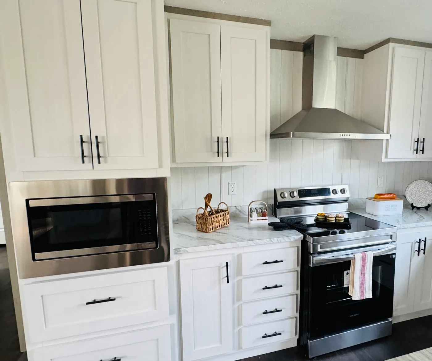 Built in microwave and glass top range 