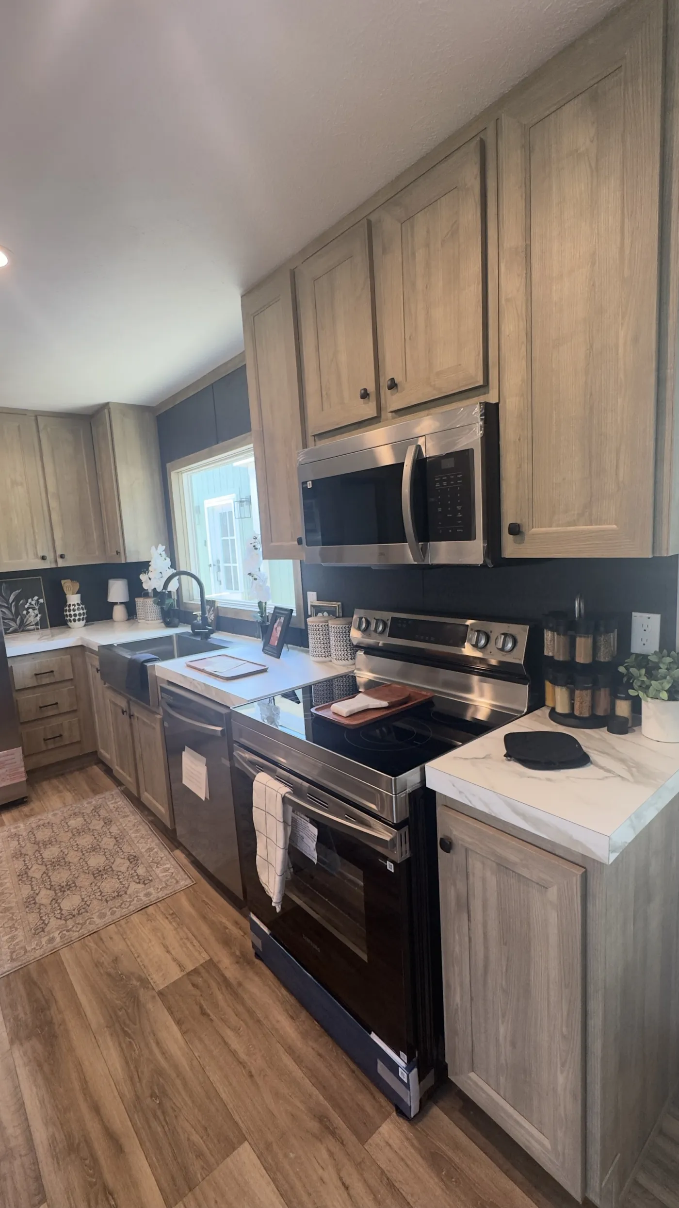 Shown with one of 3 cabinet color options. You may want black or white