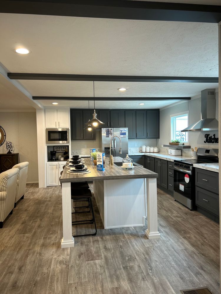 MASIVE KITCHEN ISLAND