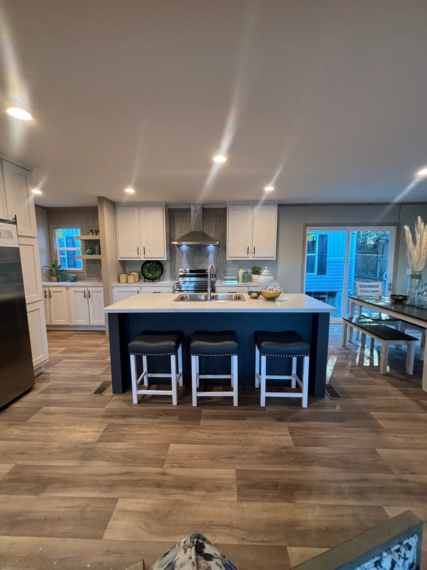 Livingroom view to Kitchen